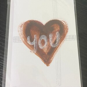 Corazón marrón "Tú" diseño (único en su clase) Tarjeta de felicitación A6 hecha a mano - en blanco por dentro para su mensaje