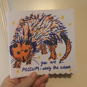 Opossum carré orange et bleu (unique en son genre) avec bords sertis pour carte de voeux faite main - intérieur vierge pour votre message