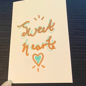 Diseño dorado y azul de "dulce corazón" (único en su clase) Tarjeta de felicitación hecha a mano A6 - en blanco por dentro para su mensaje
