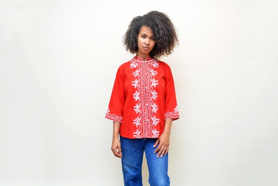 vintage 60s embroidered red blouse 70s Hawaiian e… - image 7