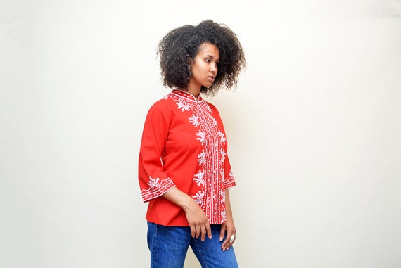 vintage 60s embroidered red blouse 70s Hawaiian e… - image 5