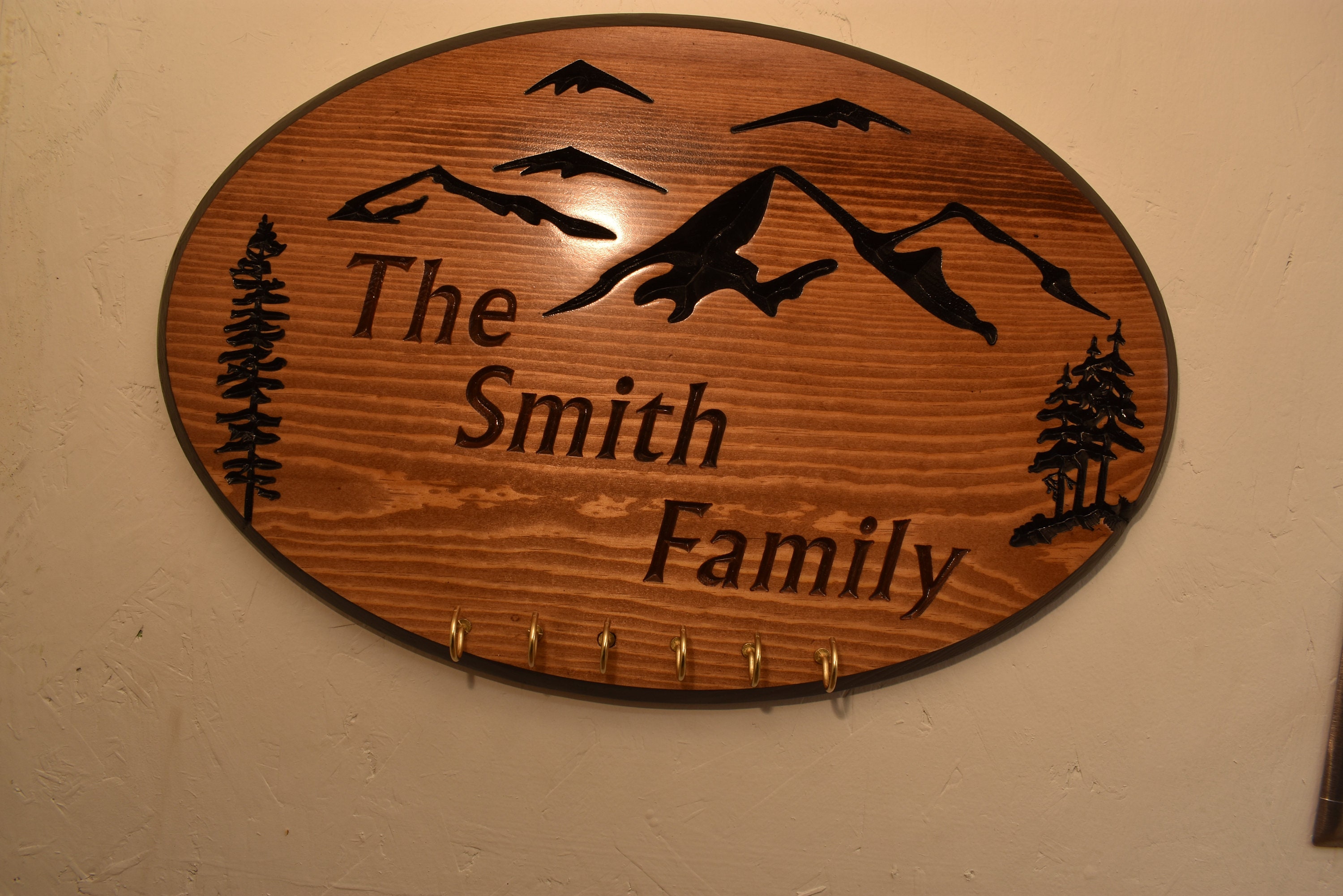 Wood carved key rack, wood key rack,Best custom gift,best personalized