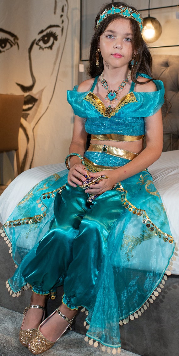 Costume Principessa Jasmine, Vestito Jasmine, Costume Jasmine, Gelsomino  Disney, Principessa Disney, Gelsomino Disney, Vestito principessa, Vestito  di compleanno -  Italia