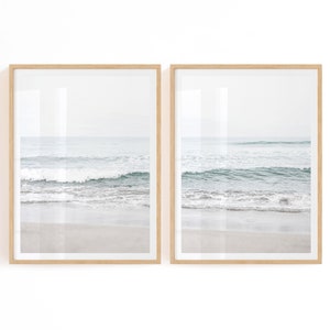 Juego de 2 impresiones de playa en tonos apagados, arte costero moderno, arte mural playero en tonos pastel, fotografía de olas del océano, imprimible neutro, arte mural beige