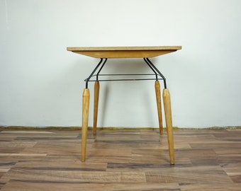 Vintage table - expo 58