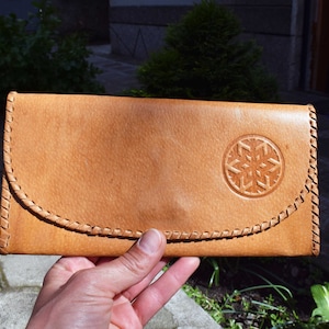 Cartera de cuero de las mujeres, cartera de cuero marrón, cartera de la mujer vintage, cartera de cuero con herramientas a mano, monedero de cuero vintage, regalo para su