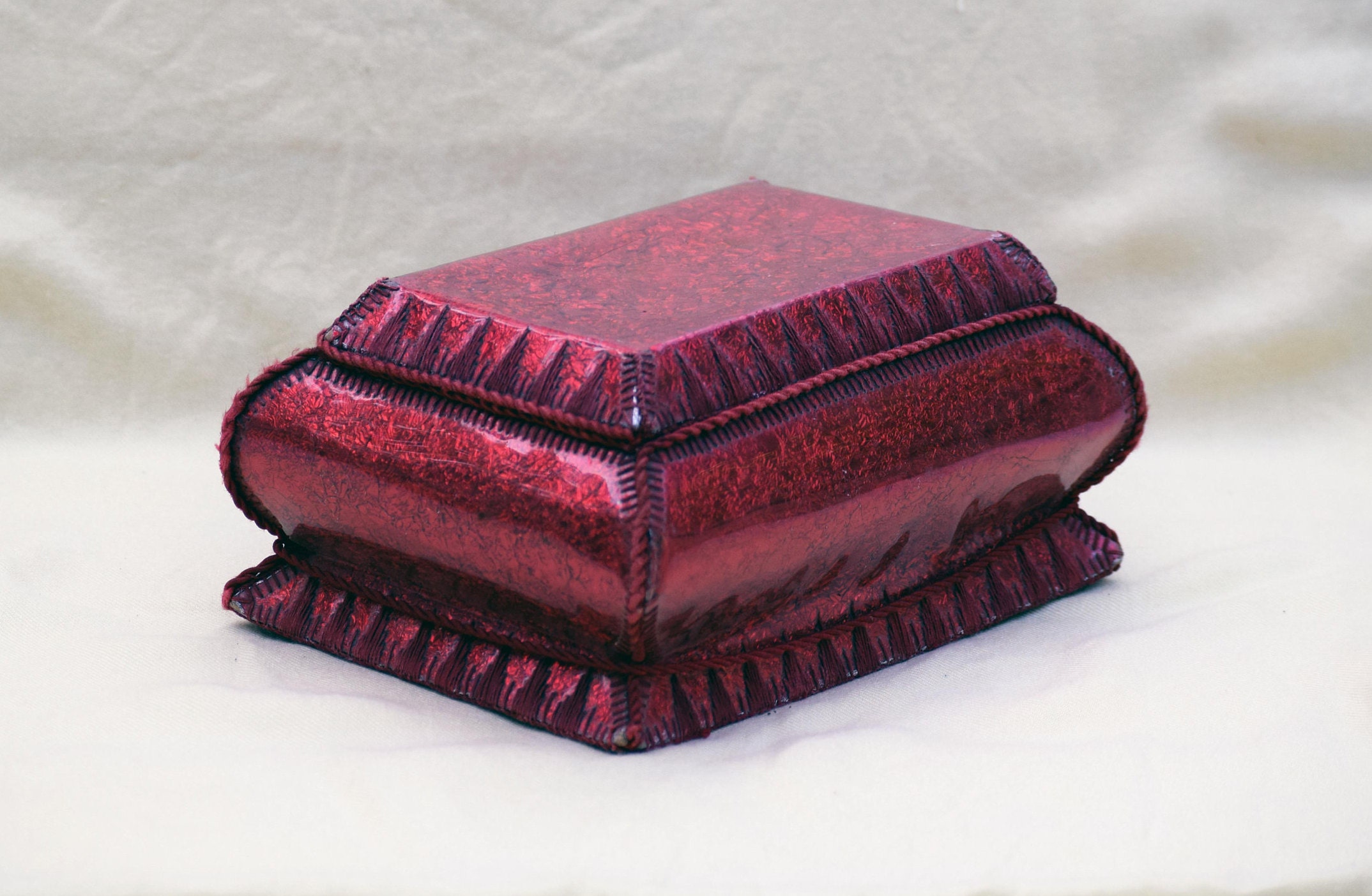 Red jewelry box Vintage jewelry box Keepsake box Box with Etsy
