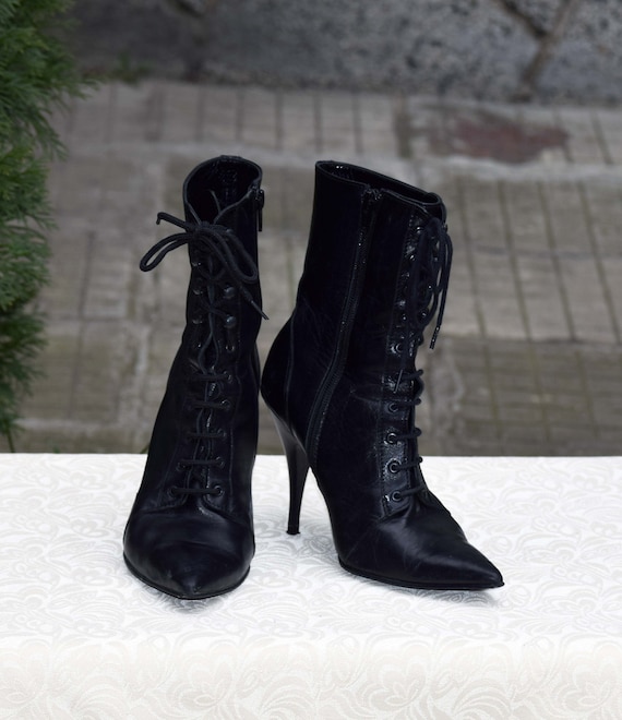 ladies black leather boots