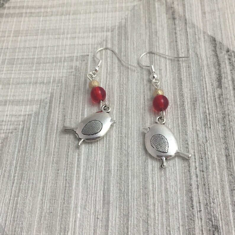 Christmas Robin Earrings, stocking filler gifts, winter style earrings, red and gold bead earrings, pierced earrings, dangle drop earrings image 1