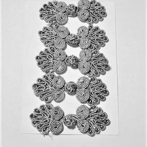 Five Pairs of Bead Chinese Frogs fasteners closure buttons in Metallic Silver, Available in 15 Colors.
