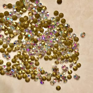 Blue Zircon SS6 (2MM) Loose Pointy Rhinestone Packs/ Swarovski Shine Rhinestones Glue on Crystal SS6/1440Pcs
