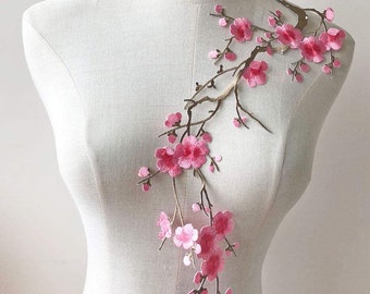 1 Pc of Peach Or Pink Plum Blossom Embroidered Applique.Sew On Or Iron On Patch Lace Embroidery Adhesive Headpiece For DIY Dress For Fashion