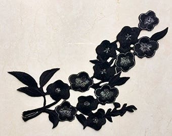 Black Flower Embroidered Applique Patch: Lace Headpiece, DIY Fashion (2 Pcs)