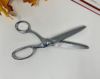 Vintage Marks Pinking Shears Sewing Scissors, Made in Brazil, Serrated Fabric Shears 9 Inch