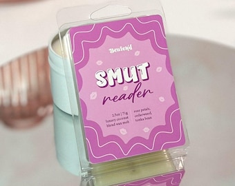 Smut Reader Wax Melt | Cedar, tonka, rose petals | Reader gift | Bookish Merch