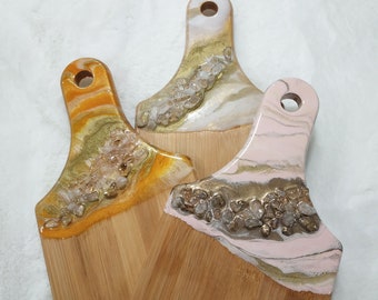 Serving Board with Geode Art Decor, Charcuterie Boards, Cheese Board, Resin Cutting Board, Housewarming Gift, Home Decor