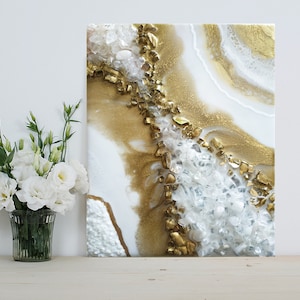 Original Geode Handmade Wall Art in Gold and White, Resin Art with Crystals for Modern Home Decor