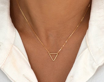 HAYDEN Tiny Gold Floating Triangle Necklace, Sterling Silver, Rose Gold, Delicate Triangle Necklace,Little Triangle,Everyday Necklace,Dainty