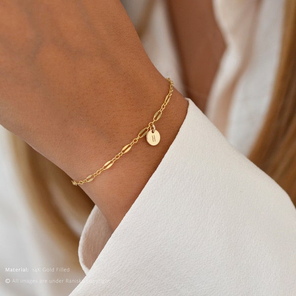 MIKA Dainty Chain Initial Bracelet • Petit disque personnalisé • Tiny Circle Tag • Bracelet initial personnalisé • Remplissage d'or • Argent sterling • Cadeau