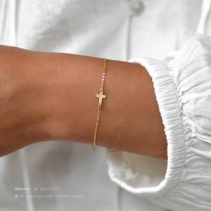 Simple top cross bracelet