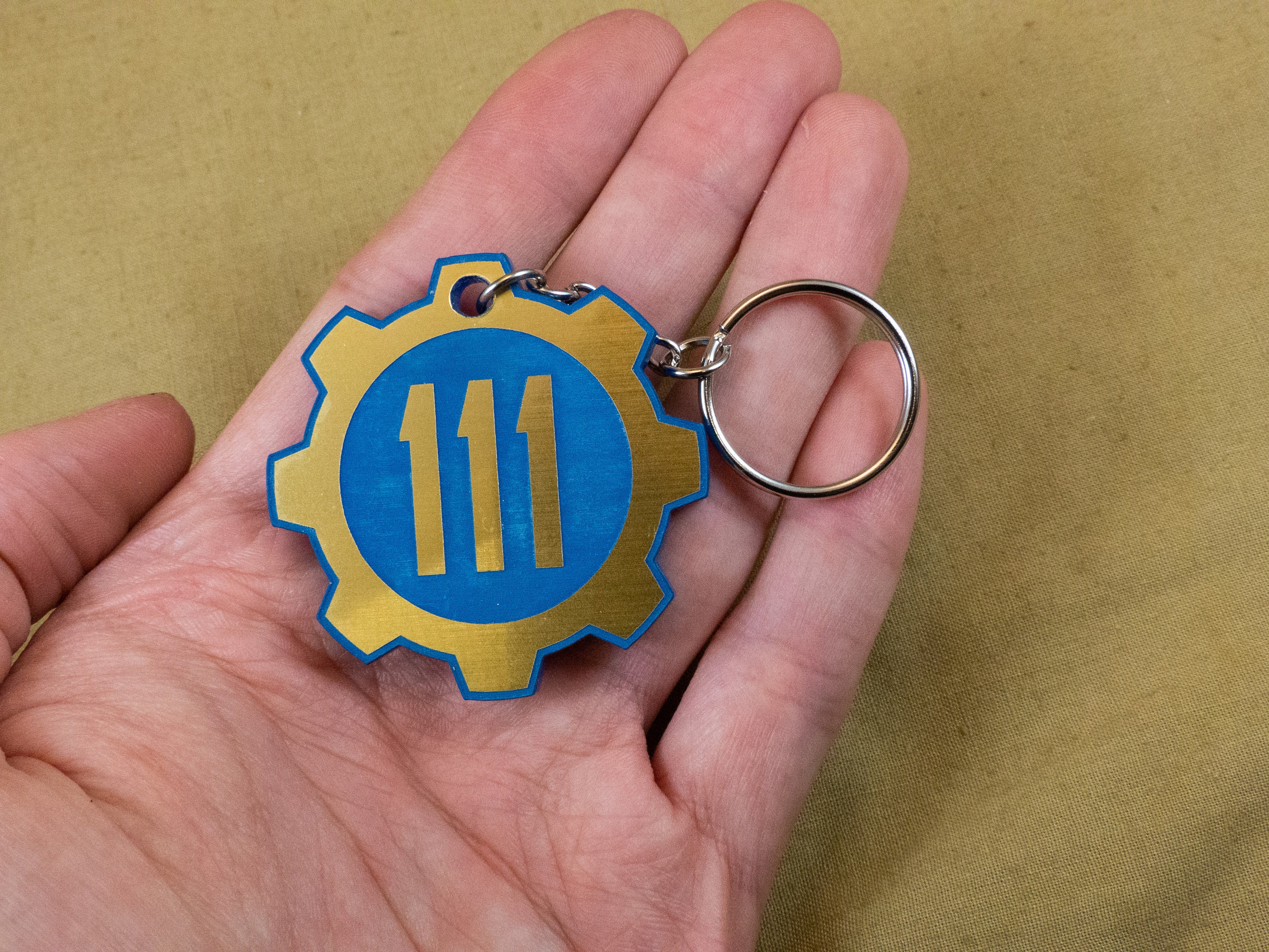 KEY CAT RUBBER KEYCHAIN – VAULTROOM
