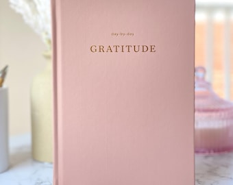 Pink Gratitude Journal – Daily Reflections, Inspirational Quotes, 90-Day