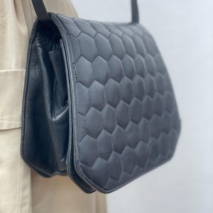 VALENTINO GARAVANI SHOULDERBAG| Quilted vintage leather bag| Luxury leather bag | Black leather shoulderbag | Valentino Garavani Bag image 7