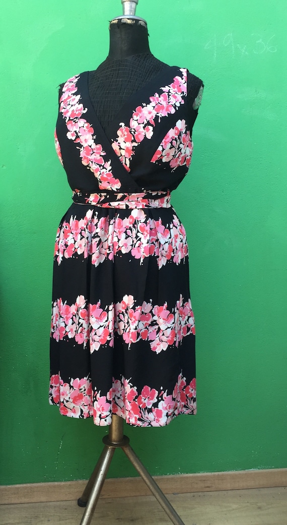 slim fit dress slacks 90s Floral Print Dress| Vintage green buttoned down short-sleeved Summ –  Fashion and Fables