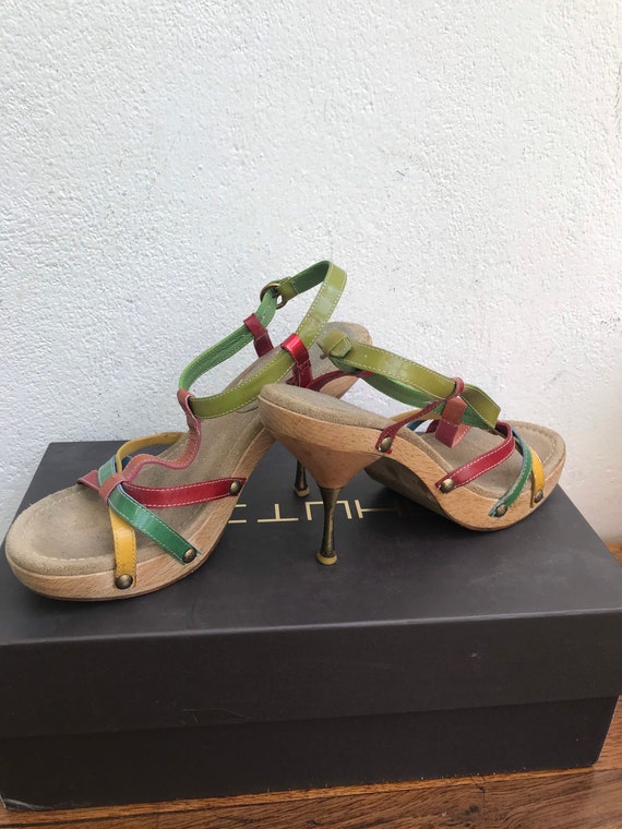 靴 Vintage Miu Miu Deniw bow sandals Miu Miu Pre-Loved Vintage Bow sandals for Women - Red in UAE
