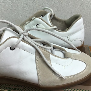 GUCCI LEATHER TRAINING Shoes |Gucci White leather sneakers| Vintage leather sneakers| Leather Sneakers Gucci| Vintage Leather Shoes Gucci
