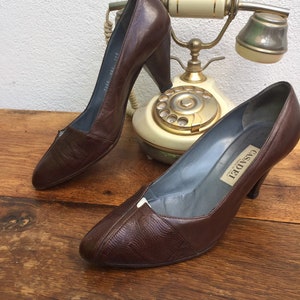 CASADEI LEATHER | 90s Vintage pumps | Brown leather Shoes | Brown leather Shoes | Casadei Shoes | Toscano vintage shoes