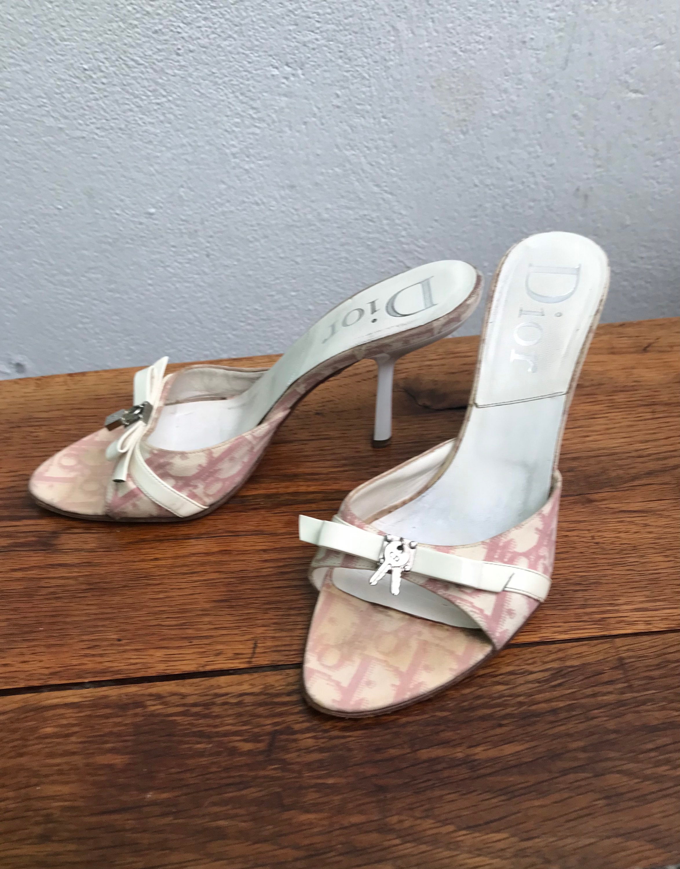 Chia sẻ 55+ về dior white heels hay nhất - f5 fashion