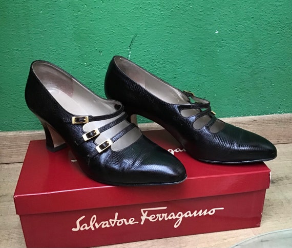 Vintage 80s Salvatore Ferragamo Narrow Size 40 Charcoal Leather Kitten Heel  Shoes With Lizard Skin Toes and Ferragamo Bags & Gilt Logo Tag -  Canada