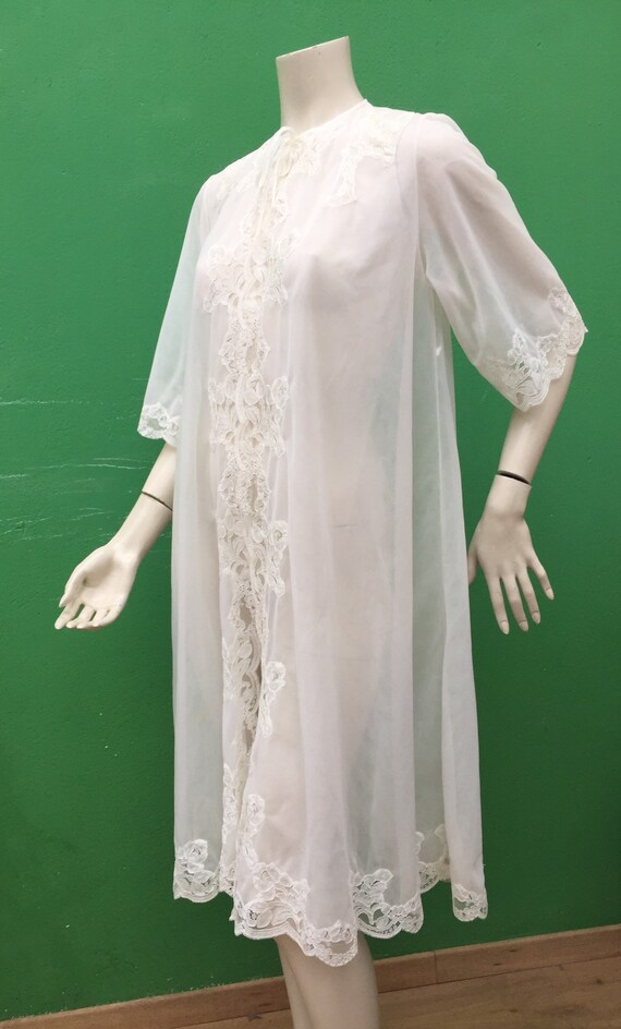 WEEDING DRESSING GOWN | Vintage White Robe | Vint… - image 6