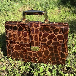 BOLSO DE MANO VINTAGE DE COCODRILO | Bolso de mano de piel estampada | Bolso de moda vintage | Bolso de mano de piel marrón | Bolso de cuero vintage| Bolso de mano de piel de cocodrilo con estampado