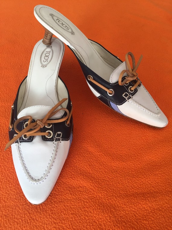 tod's mules in leather