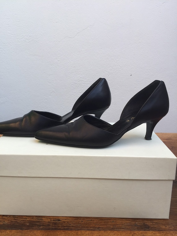 LOEWE LEATHER SHOES Vintage leather shoes Black le