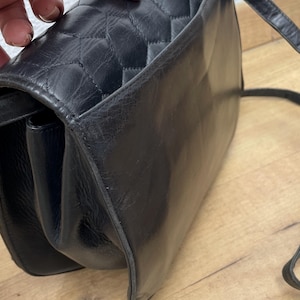 VALENTINO GARAVANI SHOULDERBAG| Quilted vintage leather bag| Luxury leather bag | Black leather shoulderbag | Valentino Garavani Bag image 4