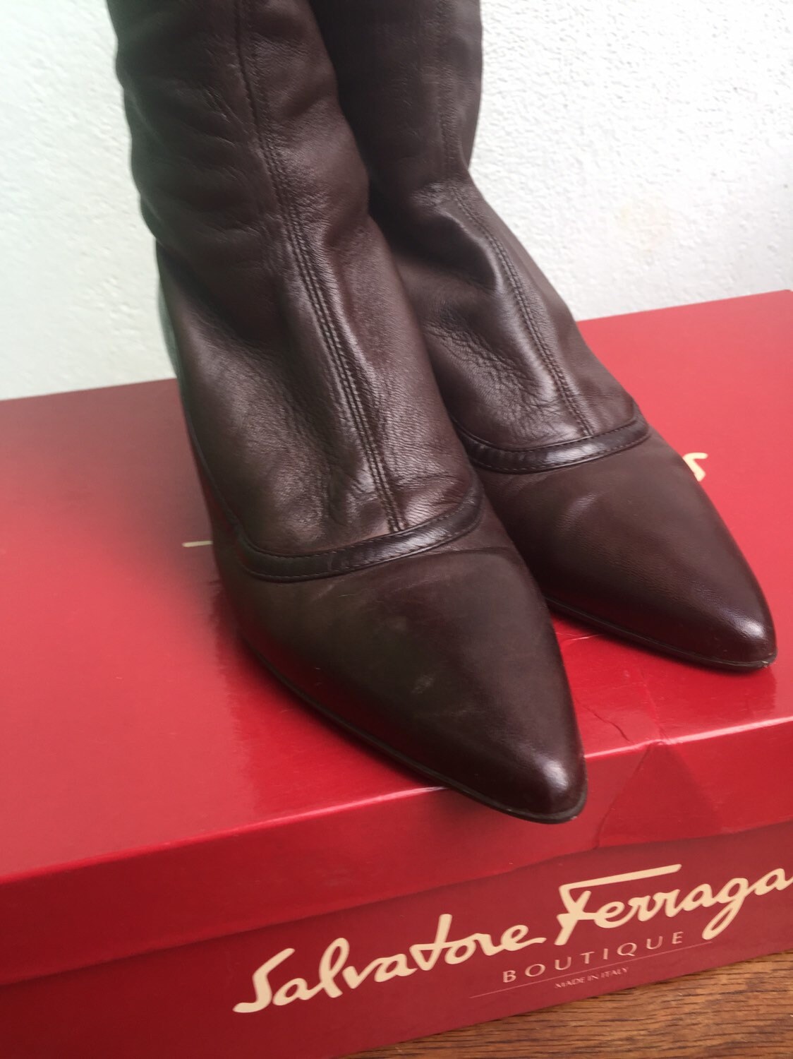 【送料&関税込】Ferragamo Leather Boots Salvatore Ferragamo Fersea Gancini Logo Leather Riding Boots
