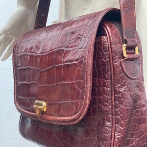 VALENTINO GARAVANI schoudertas | Tas van leer met krokodillenprint | Tas van reliëfleder | Valentino Garavani schoudertas | Valentino voor verzamelaars afbeelding 3