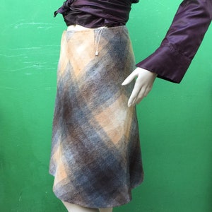 WOOL SKIRT INTREND by Max Mara |Wool vintage Skirt| Fashion Casual skirt | Vintage Casual Skirt | Wool skirt |Vintage style | Fashion skirt
