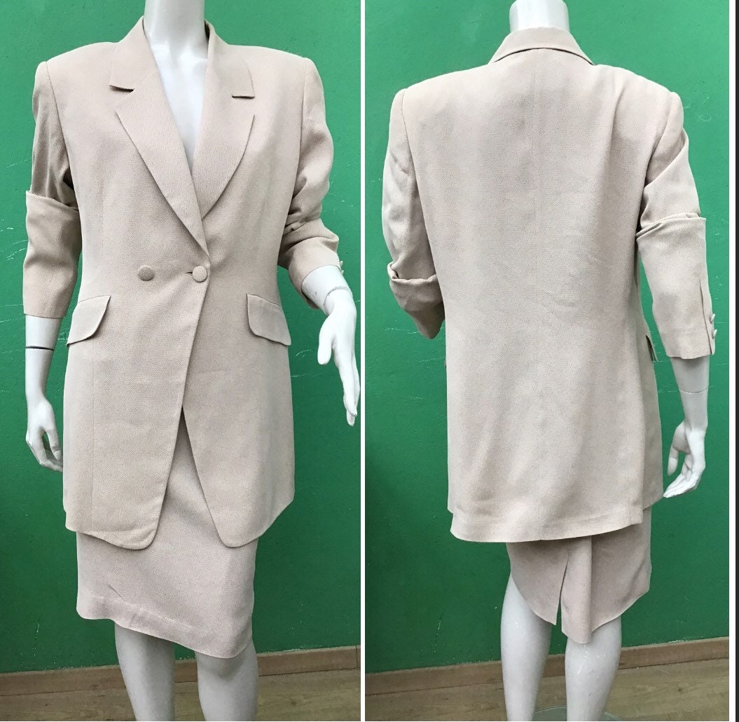 FENDI WOMEN SET| Beige Vintage Fendi Set | Luxury Set FENDI WOMEN SET| Beige Vintage Fendi Set | Luxury Set