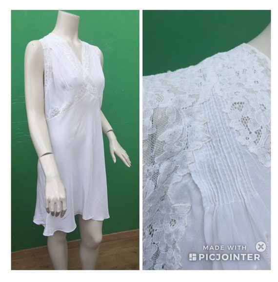 WHITE ANCIENT Silk night dress Lace Vintage 40s Pe