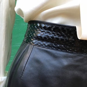 a/1 VINTAGE BLACK LEATHER Skirt| Vintage Mini skirt| Florentine craftsmanship skirt| Fashion tailored Mini Skirt| Fashion leather mini skirt
