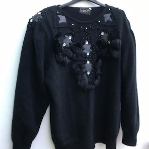 f/1 VINTAGE Wool BLACK SWEATER | Embroidered wool sweater | Vintage Wool Sweater | 80s Black wool embroidered Sweater| Fashionable Sweater