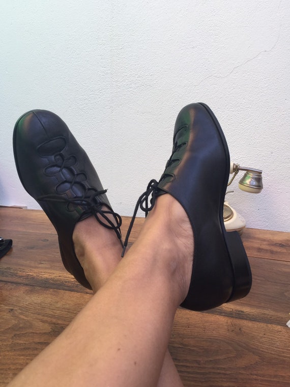 HANDMADE VINTAGE SHOES Craft shoes Deadstock shoes