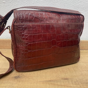 VALENTINO GARAVANI schoudertas | Tas van leer met krokodillenprint | Tas van reliëfleder | Valentino Garavani schoudertas | Valentino voor verzamelaars afbeelding 5