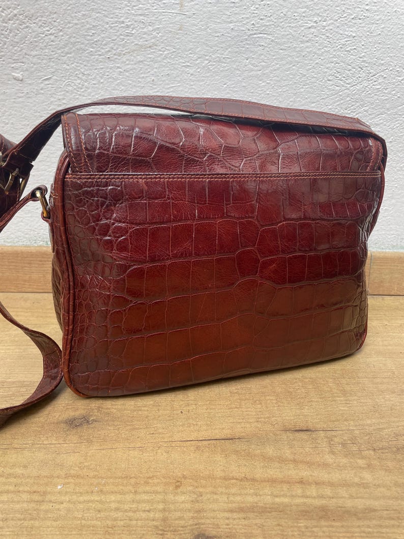 VALENTINO GARAVANI schoudertas | Tas van leer met krokodillenprint | Tas van reliëfleder | Valentino Garavani schoudertas | Valentino voor verzamelaars afbeelding 5