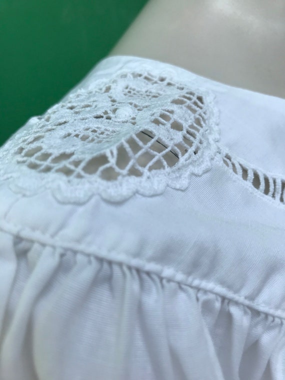 WHITE COTTON  EMBROIDERED -Blouse | Bohemien Embr… - image 10