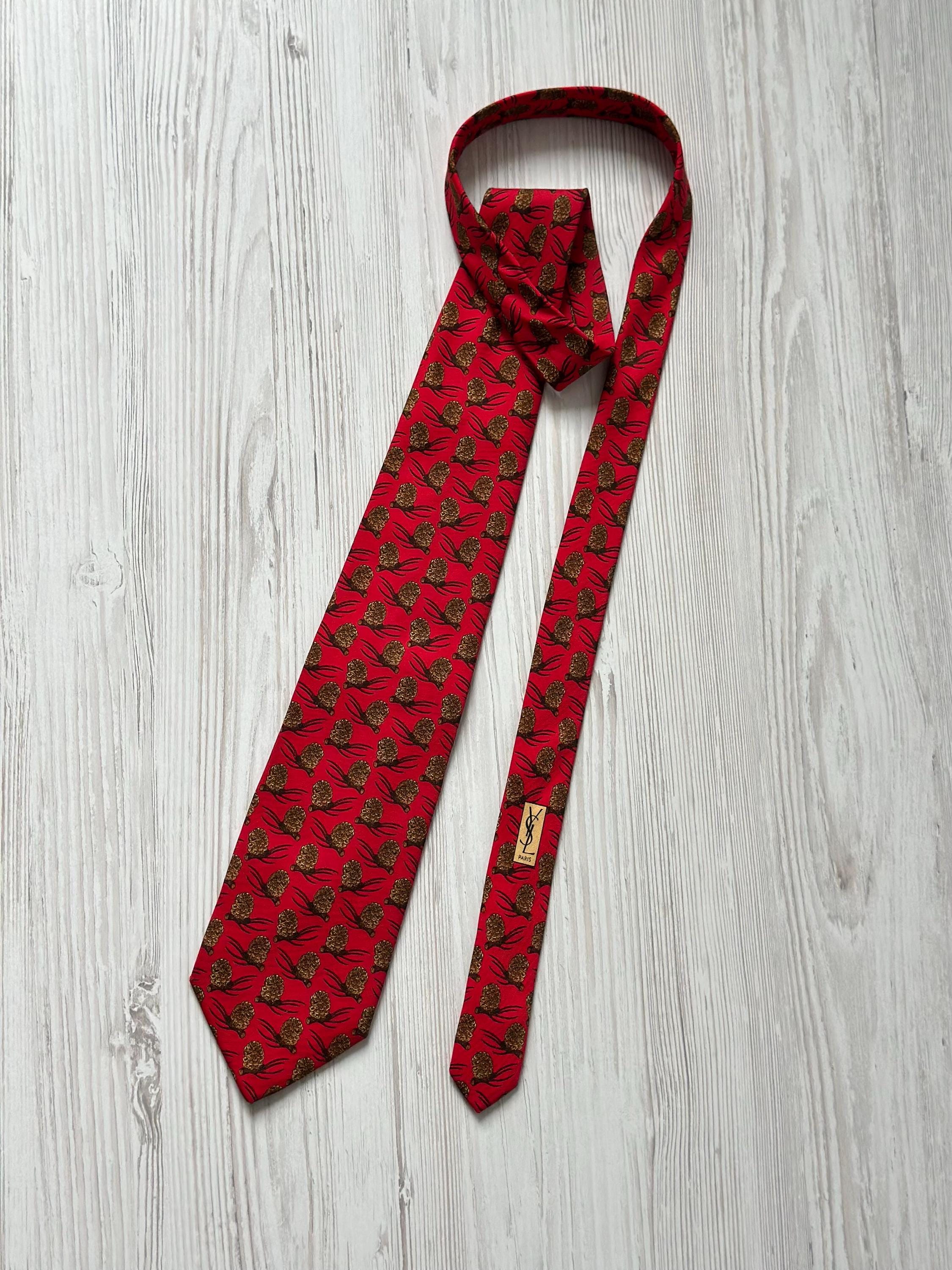SAINT LAURENT　24AW　ルック6　サテンネクタイ　レッド YSL Yves Saint Laurent Paris Tie Silk Seta Seide Red Multicolor